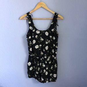 FOREVER 21 black daisy romper